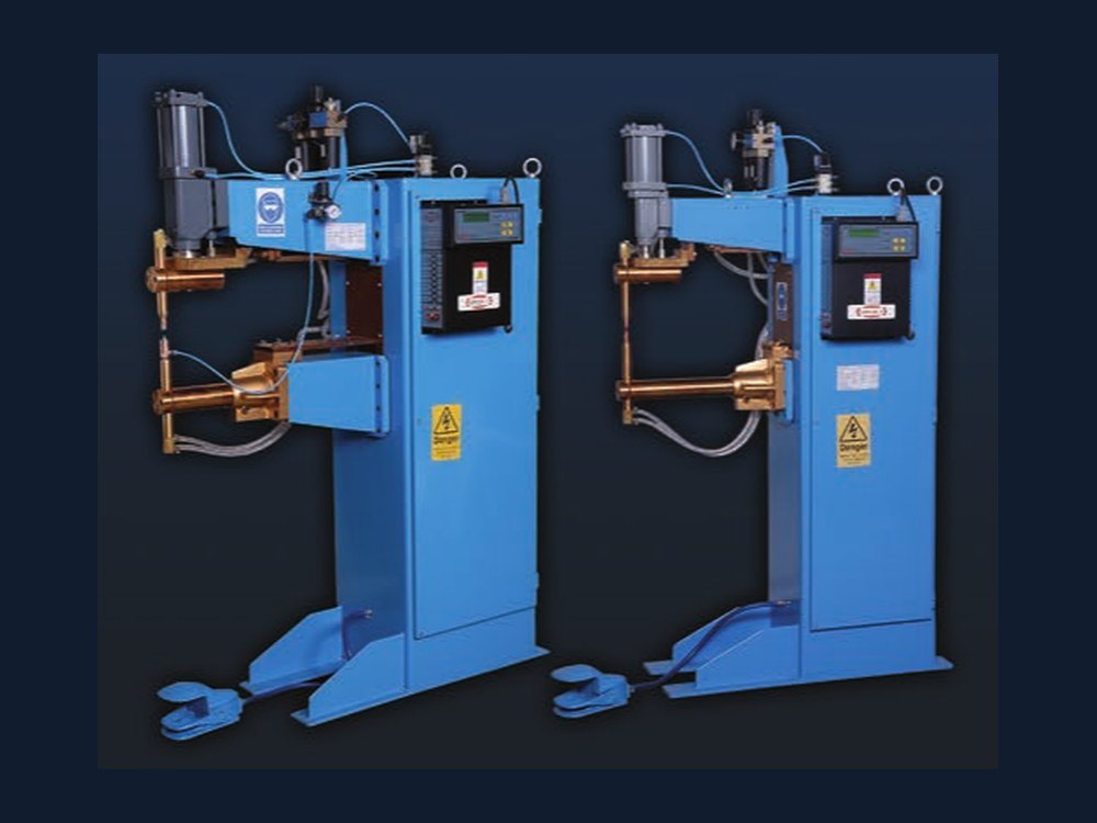 Rocker arm welding machine